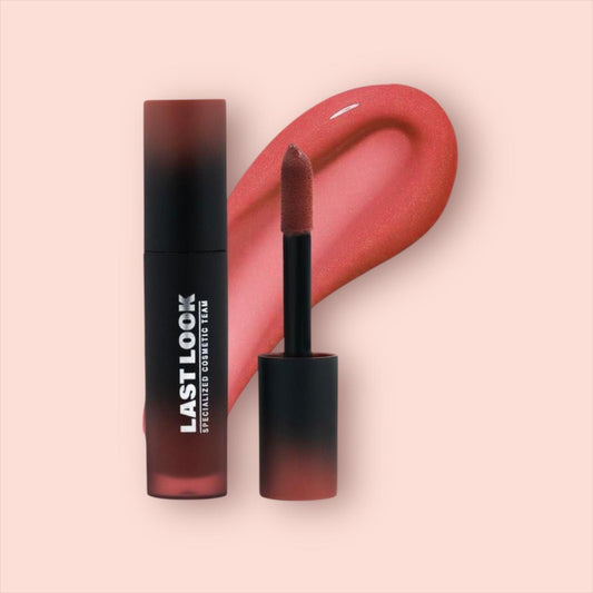 ملمع شفاه من ماركة "LAST LOOK - SPECIALIZED COSMETIC
